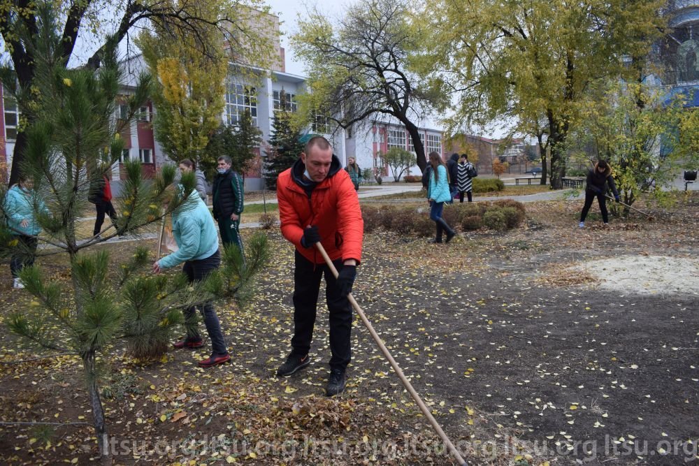 ЛГПУ ГОТОВИТСЯ К ЗИМЕ!